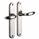 Poignée de porte chambon sans trou de clé.