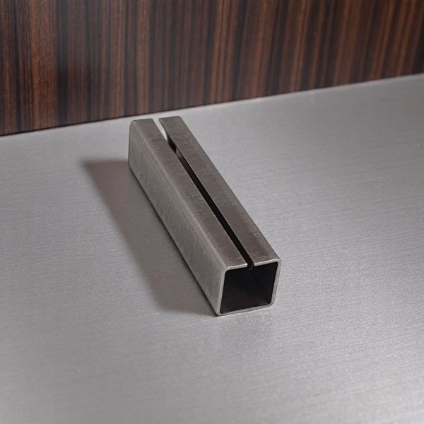 Lot de 4 fourreaux métal