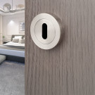 2 rosaces de poignée de porte rondes à visser LIMBUS, Zamak nickel mat