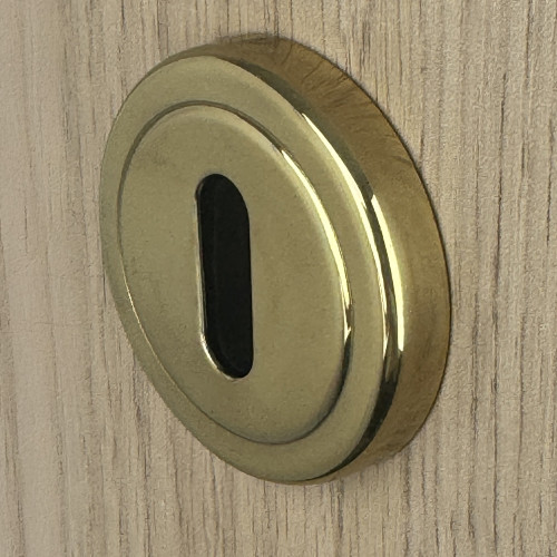 Rosace laiton poli avec liseré fonction entrée de clé