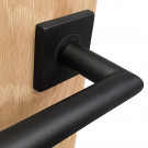 2 poignées de porte sur rosace carrée BRUNELLA, Ressort bidirectionnel, Inox noir mat