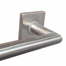 2 poignées de porte sur rosace carrée BRUNELLA, Ressort bidirectionnel, Inox nickel mat