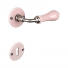 2 poignées sur rosaces rondes LIZON, porcelaine rose - Design Chic - Entrée de clé confidentiel - Vue de 3/4 gauche