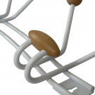 Porte-manteau mural FAMILY, Plaque en métal blanc, 9 têtes en bois brut