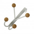 Porte-manteau mural LEO, Plaque en métal blanc, 4 têtes en bois brut