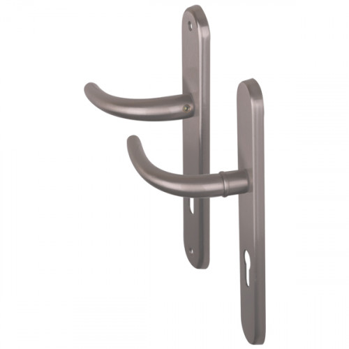 Angle 6 : côté extérieur à réhausse, côté intérieur à béquille normale Vega en laiton nickel mat pour porte d'entrée