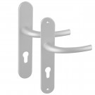 Angle 2 : ensemble zenia argent pour porte d'entrée, côté extérieur vis non apparentes, côté intérieur vis non apparentes