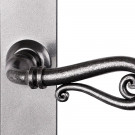 2 poignées de porte NOBLE, Fer patiné gris entraxe 195 mm